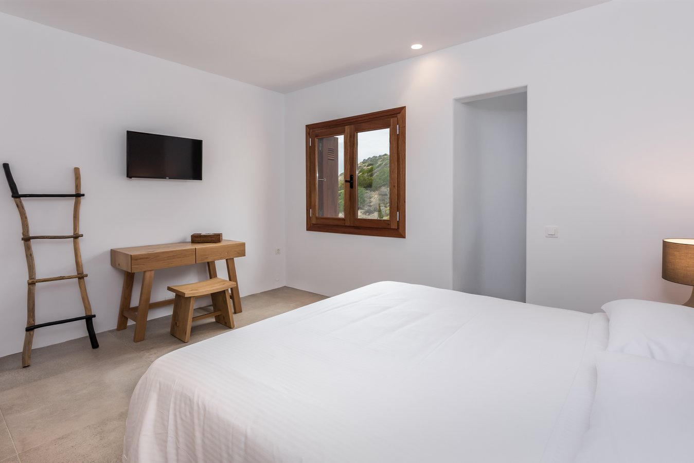 Mainhouse block First level Bedroom 1